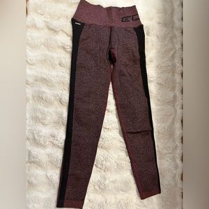 Leggins scrunch  red wine color